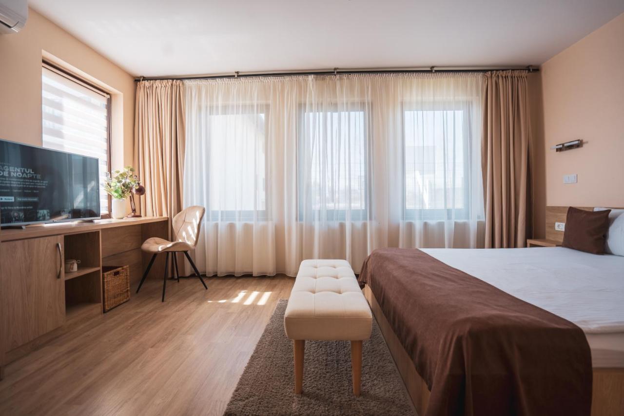 Roots Villa Redwood Braşov Dış mekan fotoğraf