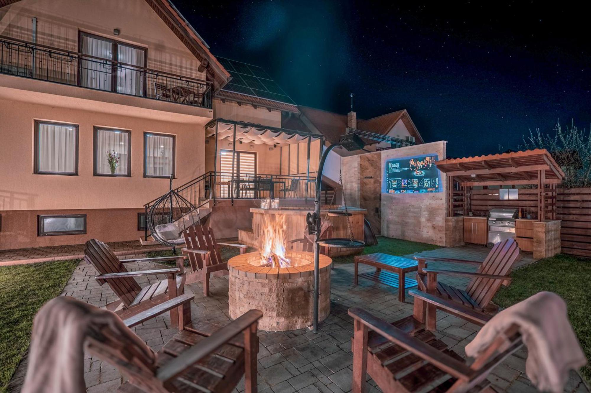 Roots Villa Redwood Braşov Dış mekan fotoğraf